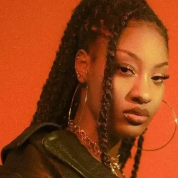 cropped-nowthendigital.com_Leading-Vibe-Radio-with-Tems-on-Apple-Music-1-1.webp