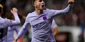 nowthendigital.com-Torres earns Barcelona a draw with Eintracht Frankfurt (1)
