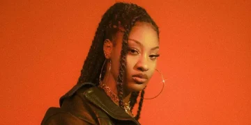 Tems Launches New 'Leading Vibe Radio' Show on Apple Music 1