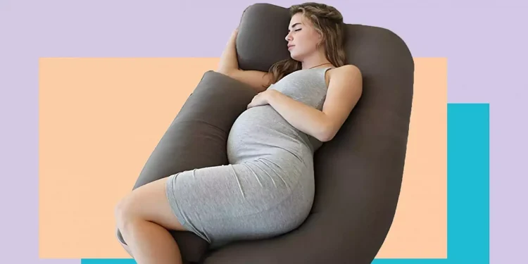 nowthendigital.com__what is a pregnancy pillow (1)