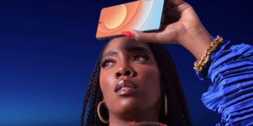 nowthendigital.com__tecno mobile signs tiwa savage (1)