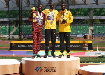 Joshua Cheptegei retained the gold medal (1)