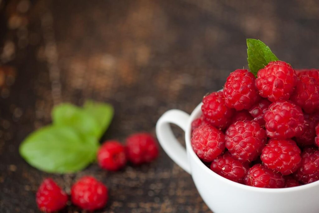 Raspberries have 8 grams of fiber