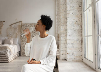 drinking water before bed weight loss