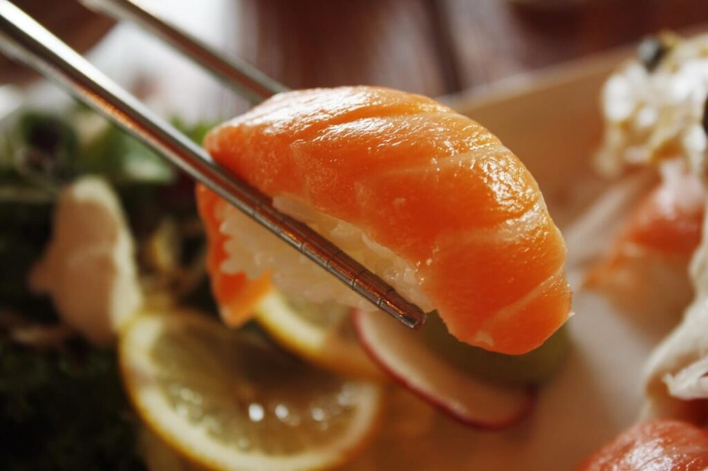 is salmon good for weight loss