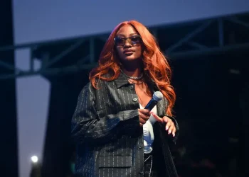 Tems wins 2022 BET Hip Hop Awards