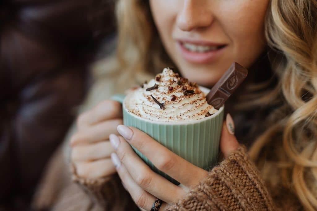 hot chocolate risks benefits