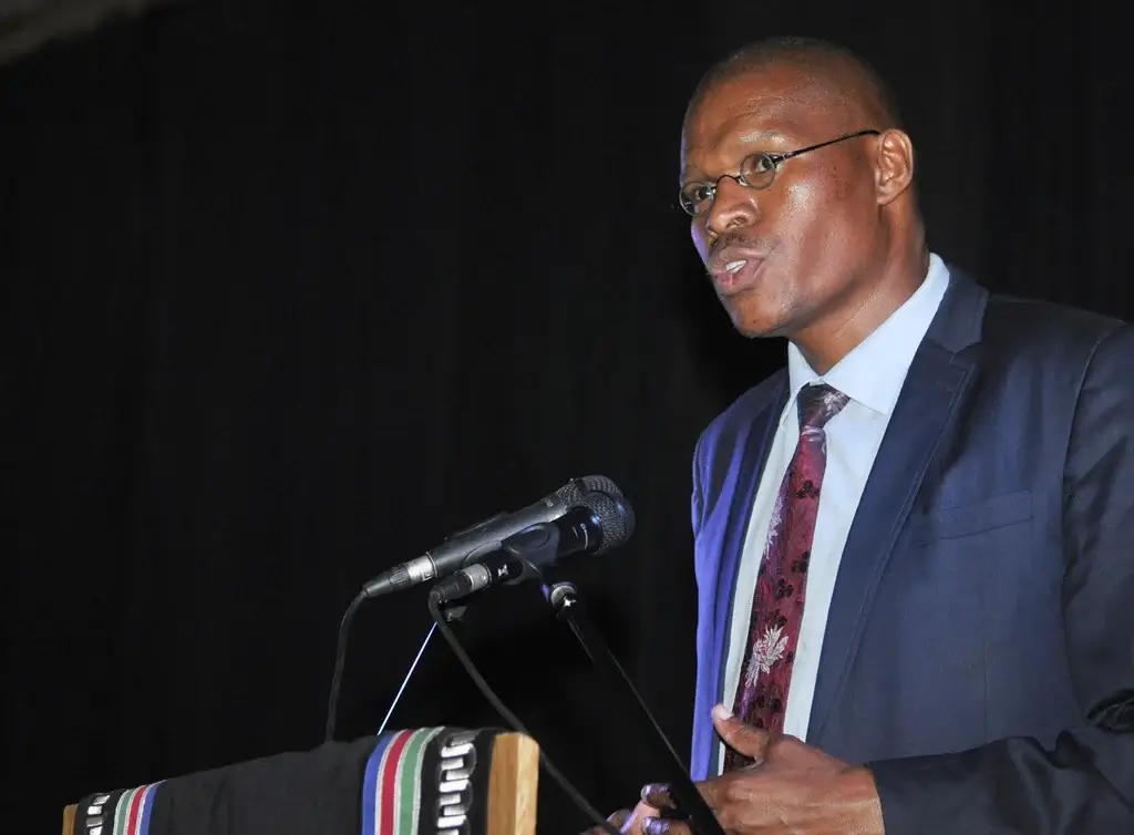 Vice-Chancellor Professor Ntate Daniel Kgwadi