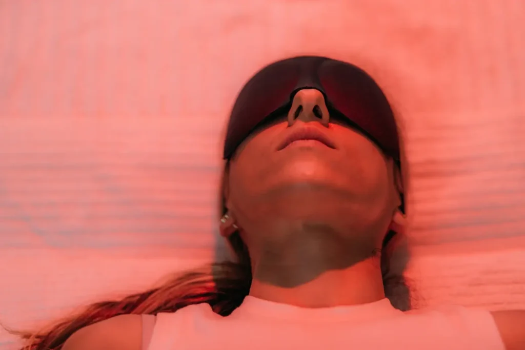 benefits of red light therapy for skin