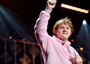 estimated net worth of Lewis Capaldi