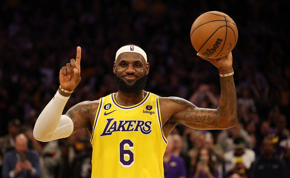 how much is lebron james net worth