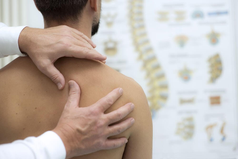 shoulder labrum tear pain location