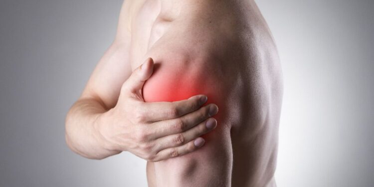 shoulder labrum tear symptoms