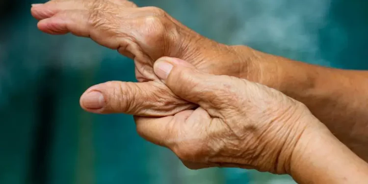 what are symptoms of rheumatoid arthritis