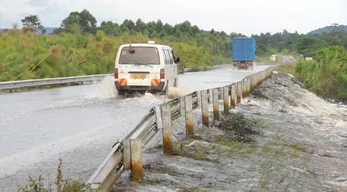 Flooding River Kafu cuts