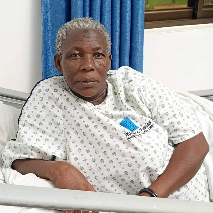 Africa oldest mother gives birth